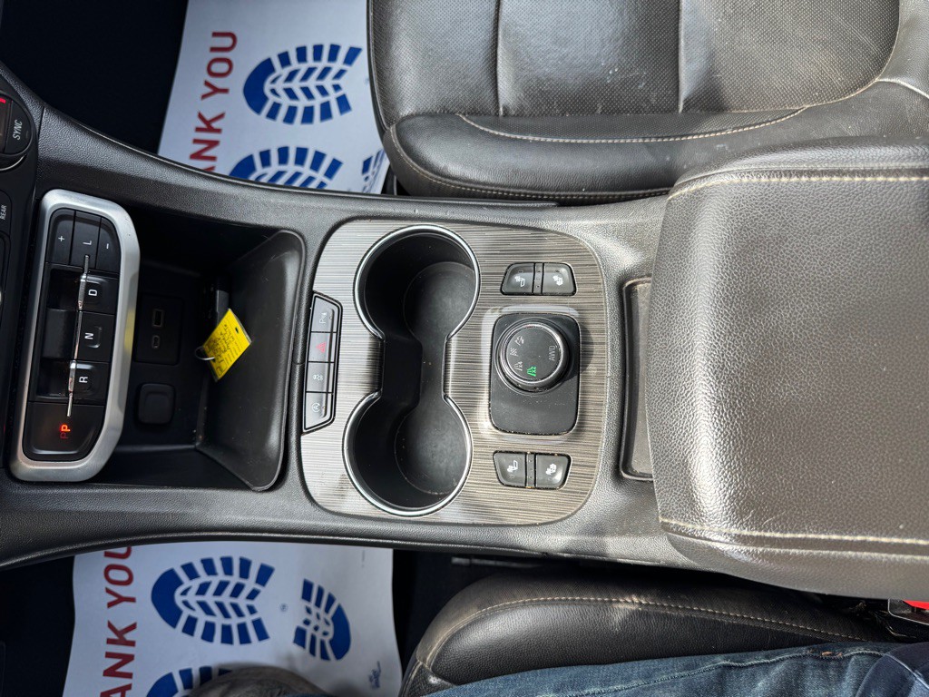 2020 GMC Acadia Image 16