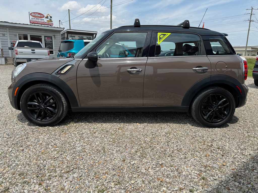 2014 MINI Cooper Image 1