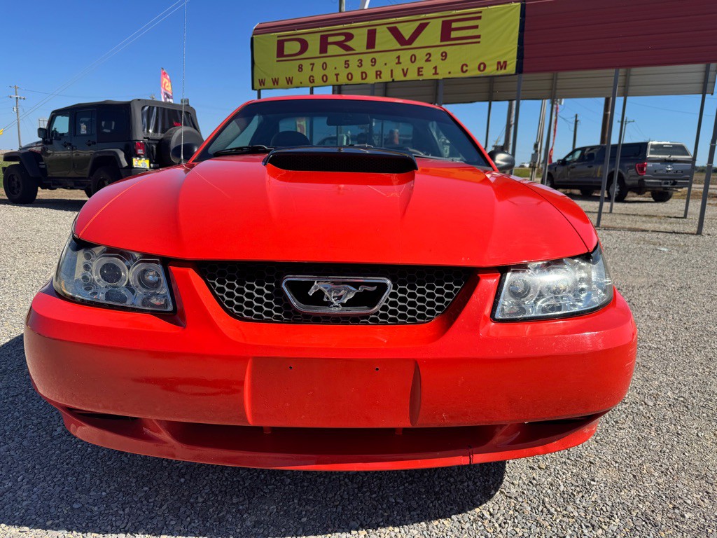 2004 Ford Mustang Image 2