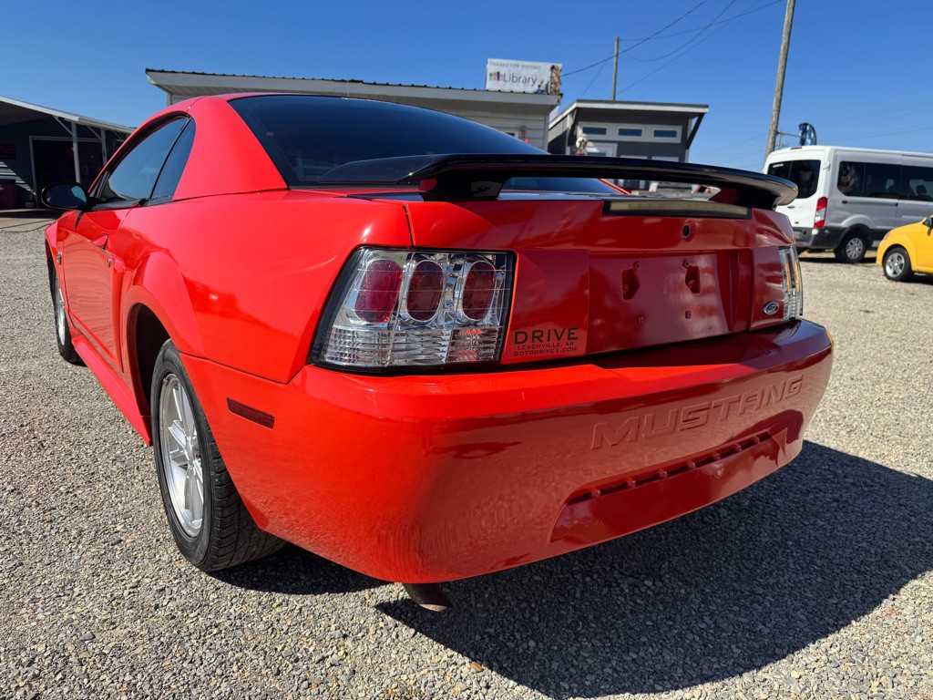 2004 Ford Mustang Image 5