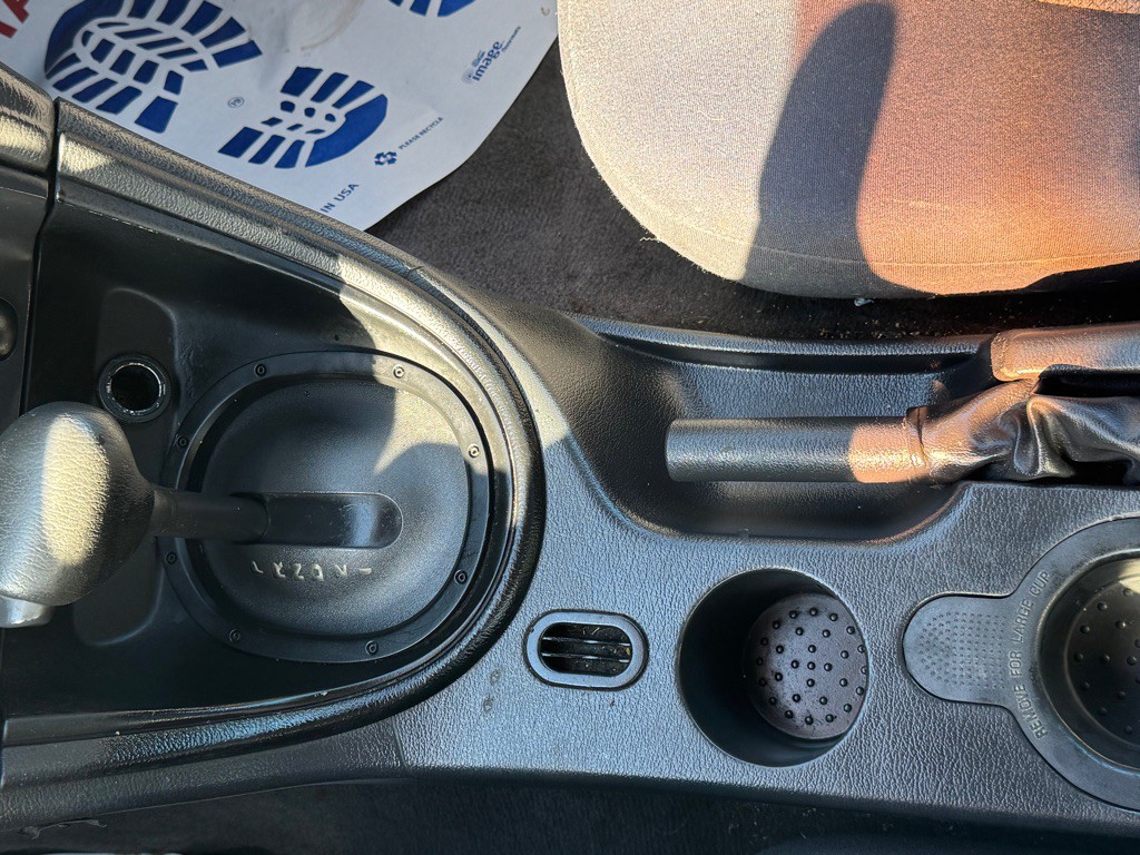 2004 Ford Mustang Image 15