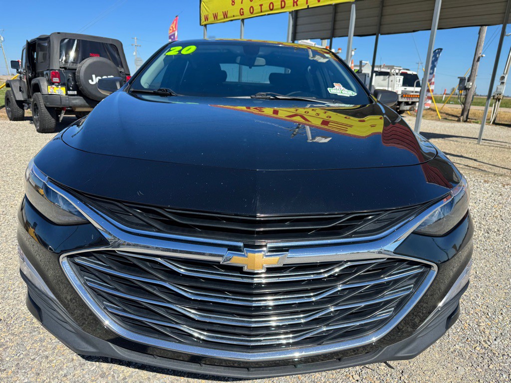 2020 Chevrolet Malibu Image 2