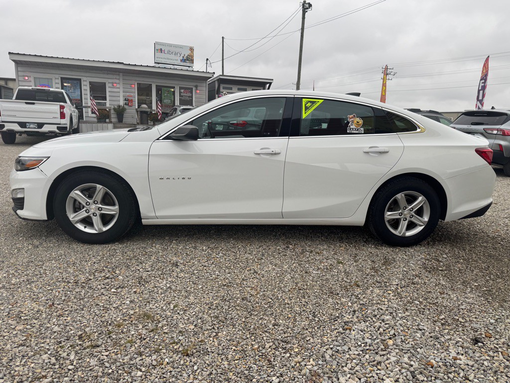 2023 Chevrolet Malibu Image 4