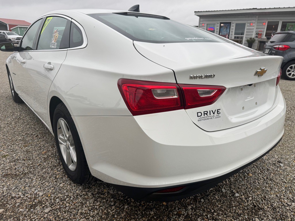 2023 Chevrolet Malibu Image 5