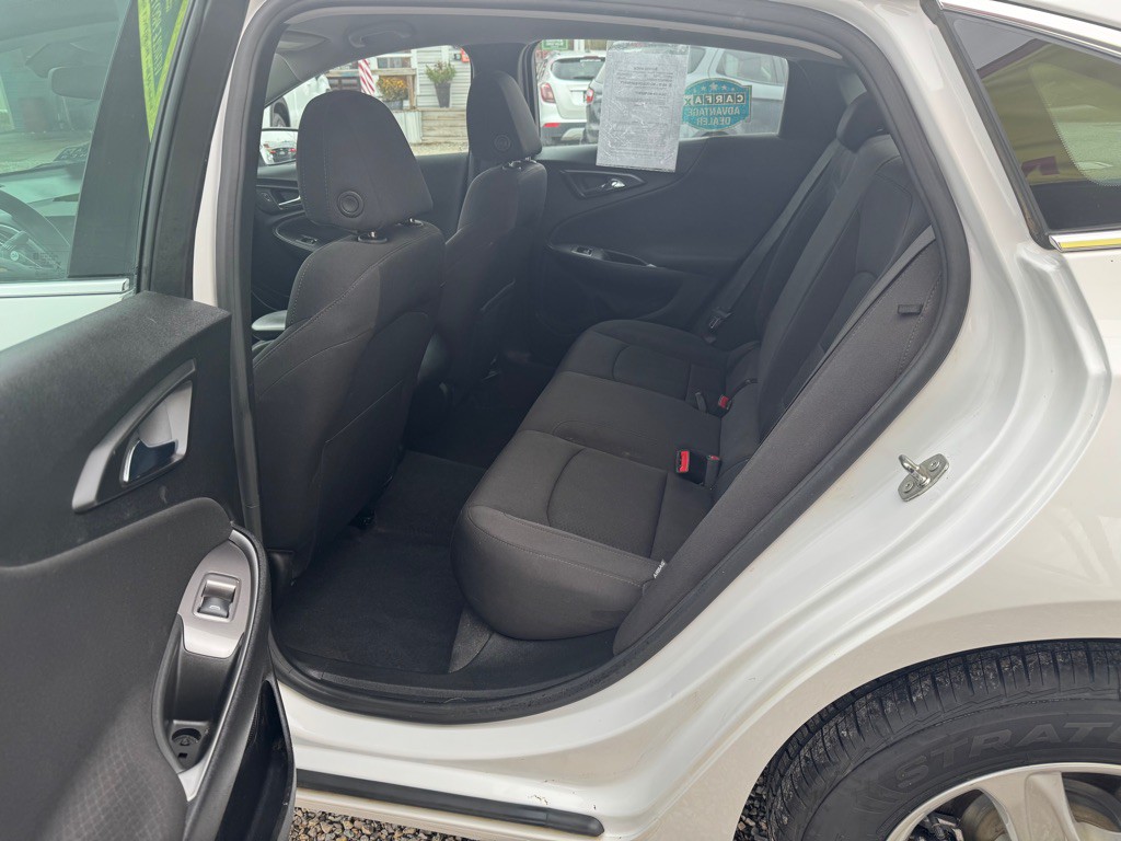 2023 Chevrolet Malibu Image 10