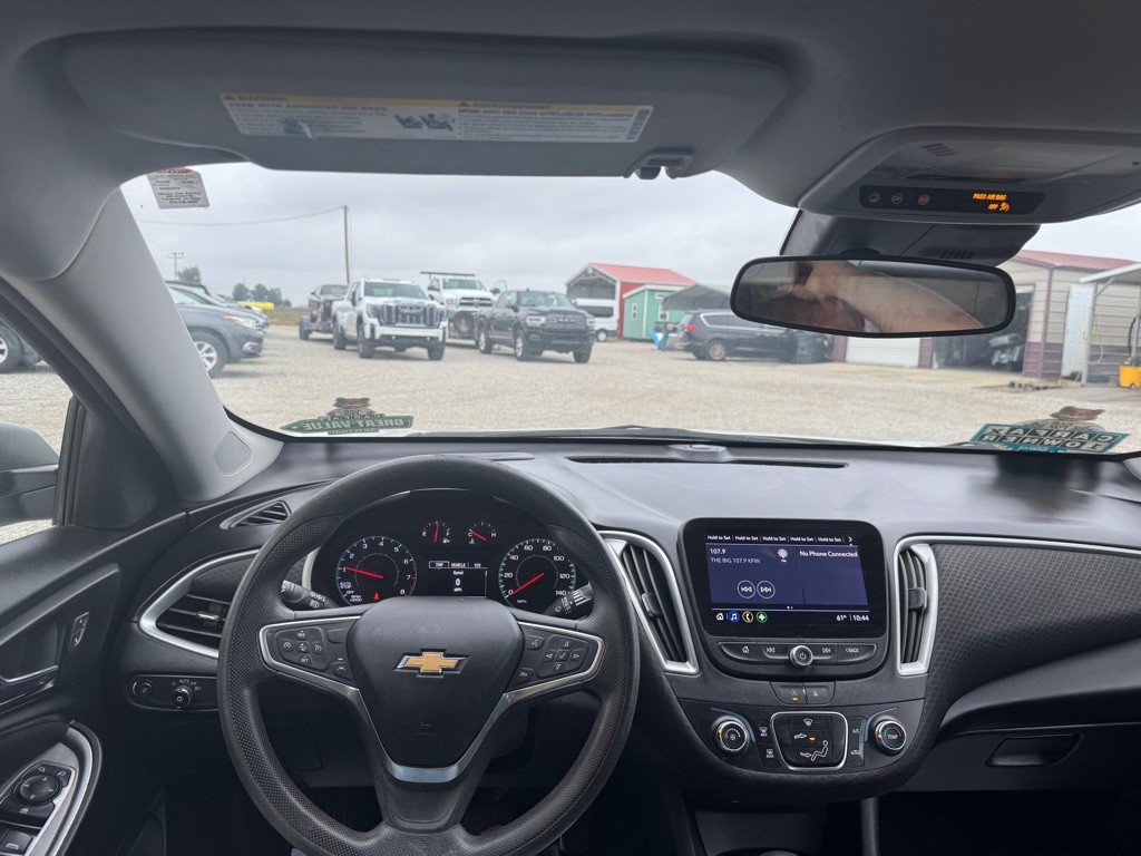 2023 Chevrolet Malibu Image 13