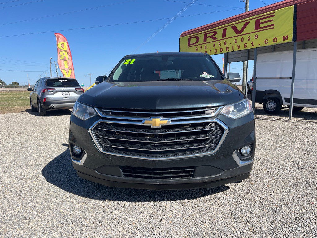 2021 Chevrolet Traverse Image 2