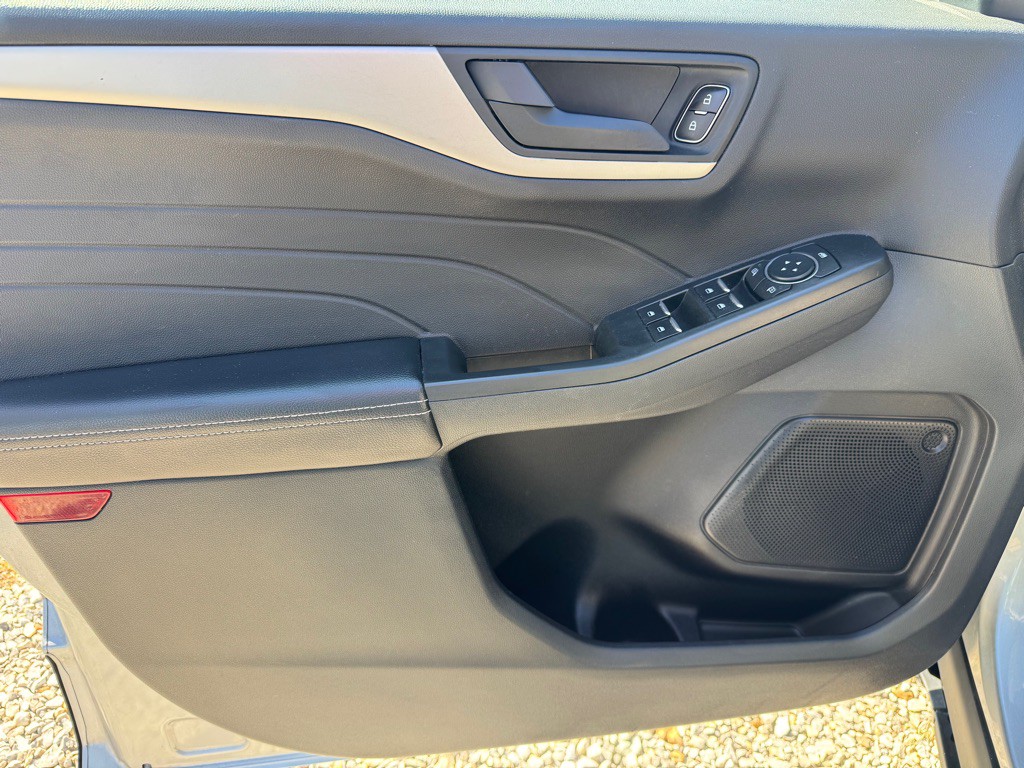 2022 Ford Escape Image 12