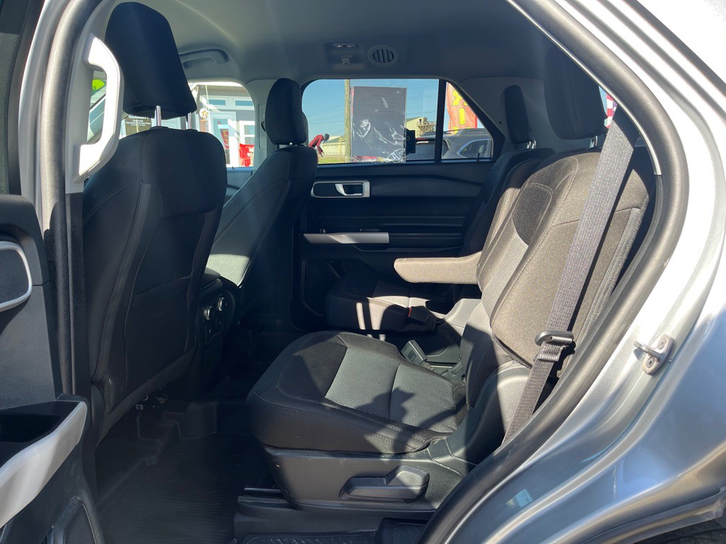 2023 Ford Explorer Image 9