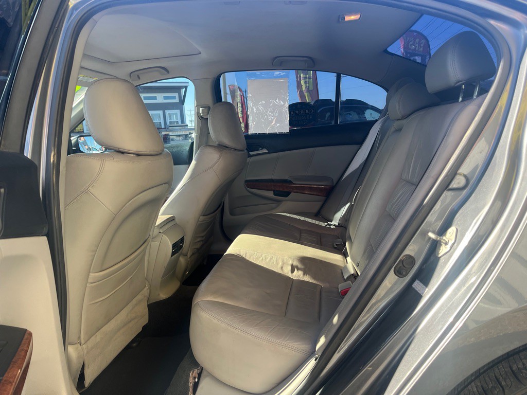 2012 Honda Accord Image 9