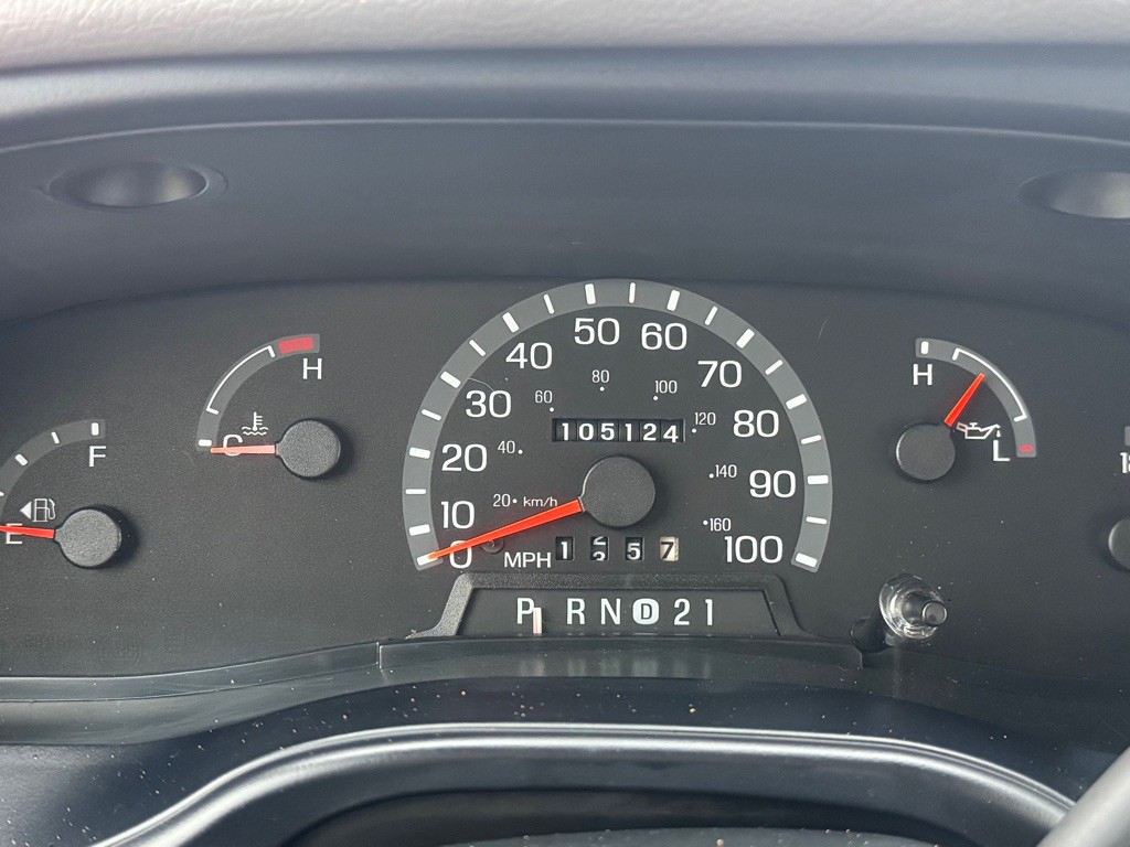 2002 Ford Econoline Image 14