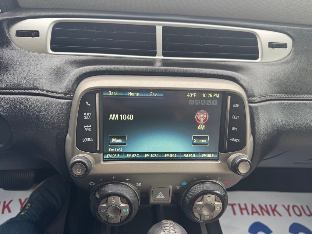 2015 Chevrolet Camaro Image 11