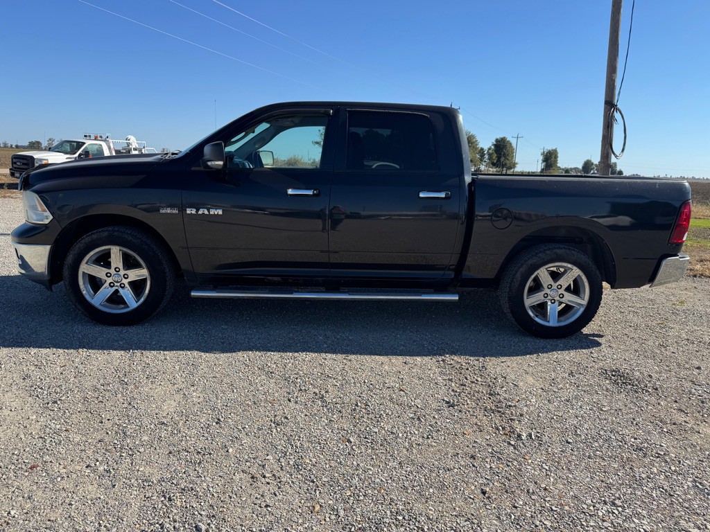 2010 Dodge Ram 1500 Image 2