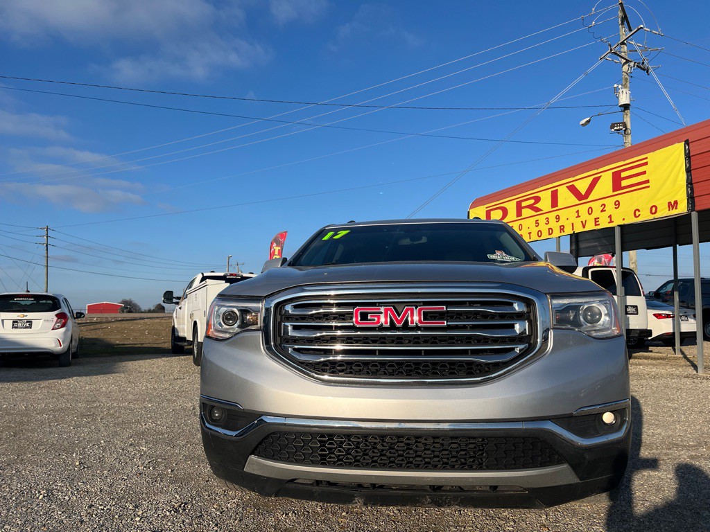 2017 GMC Acadia Image 2