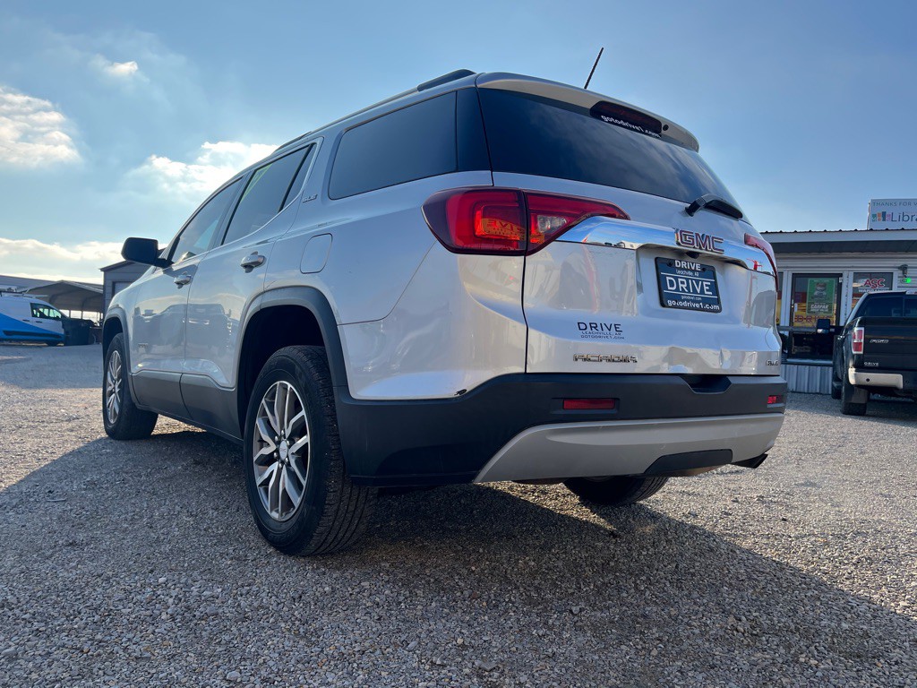 2017 GMC Acadia Image 5