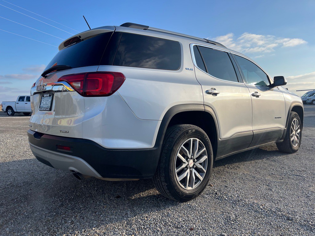 2017 GMC Acadia Image 7