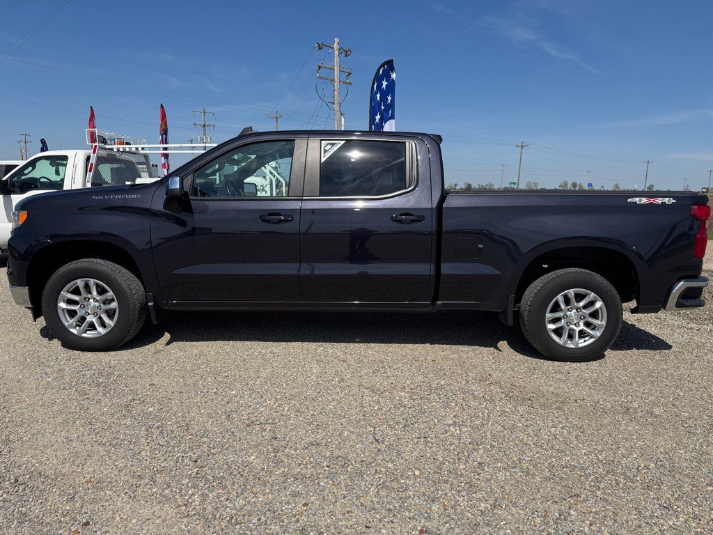 2023 Chevrolet Silverado 1500 Image 4