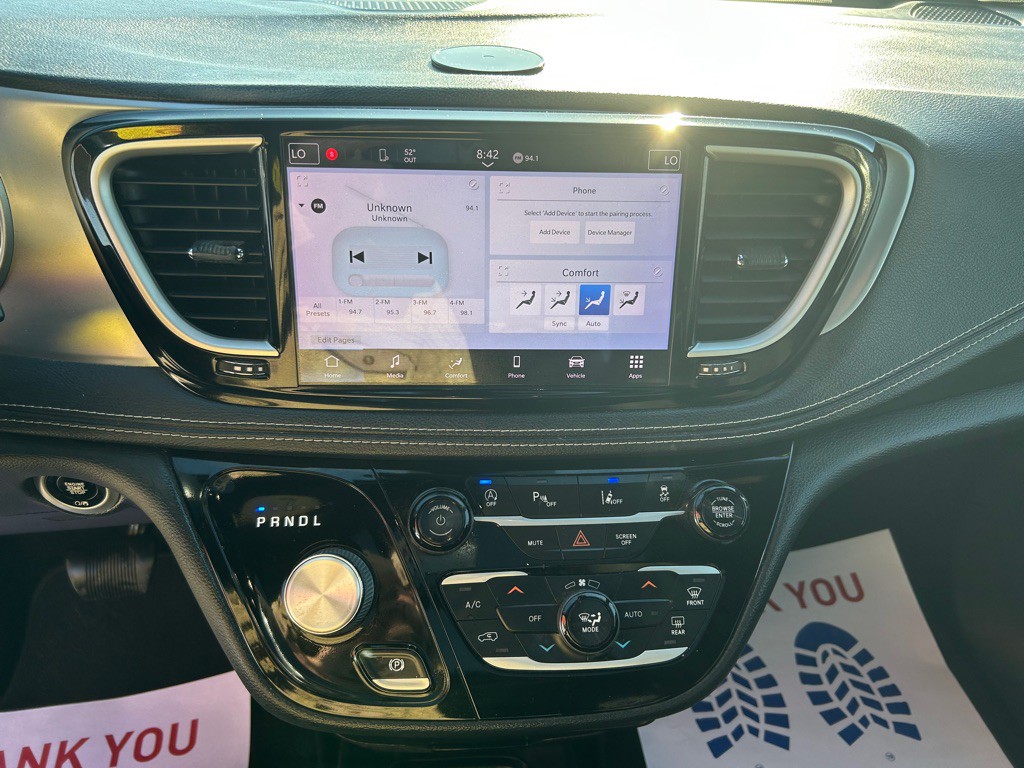 2021 Chrysler Pacifica Image 13