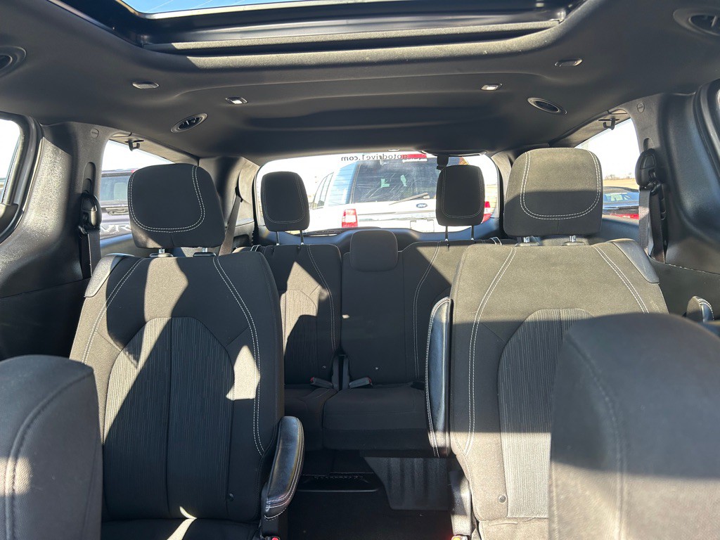 2021 Chrysler Pacifica Image 14