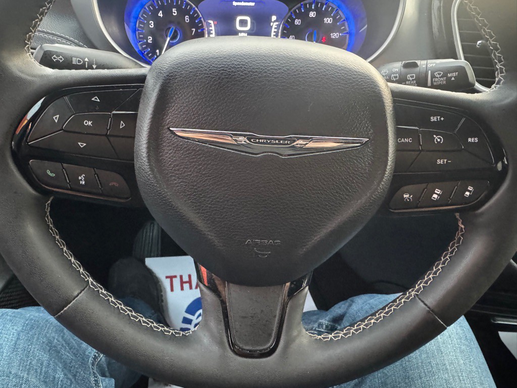 2023 Chrysler Pacifica Image 14