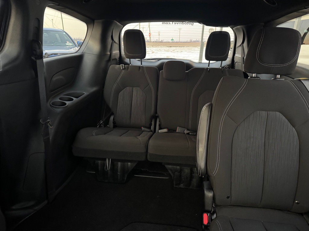 2023 Chrysler Pacifica Image 20