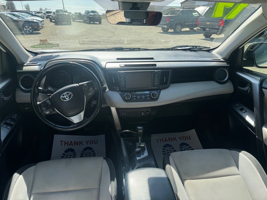 2017 Toyota Rav4 Image 4