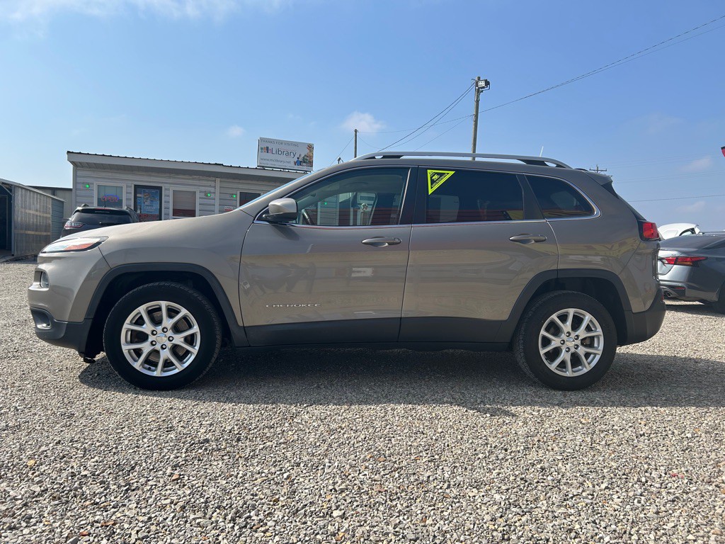 2016 Jeep Cherokee Image 4