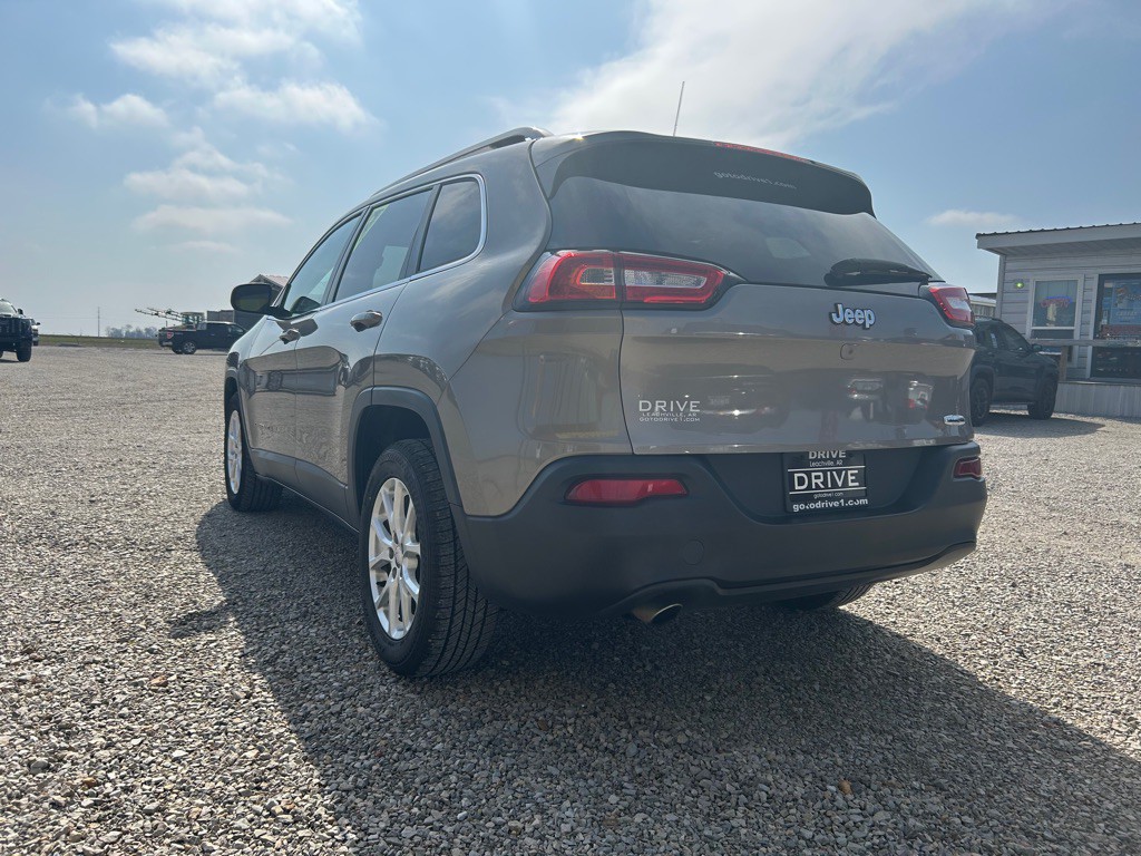 2016 Jeep Cherokee Image 5