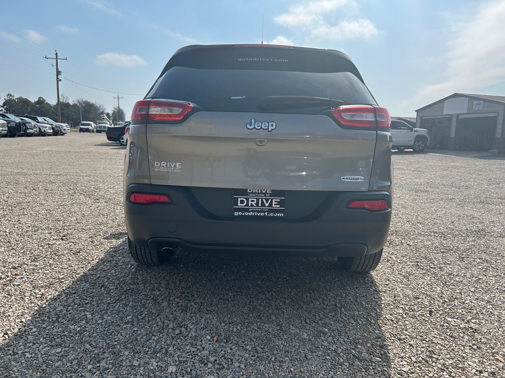 2016 Jeep Cherokee Image 6