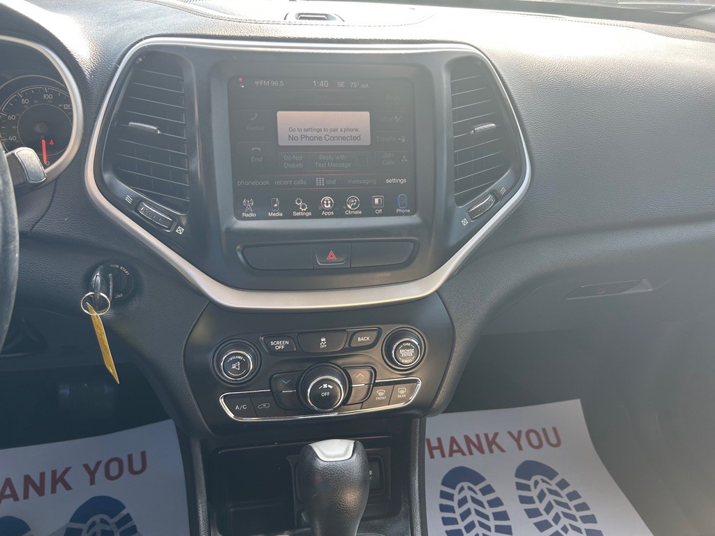 2016 Jeep Cherokee Image 13