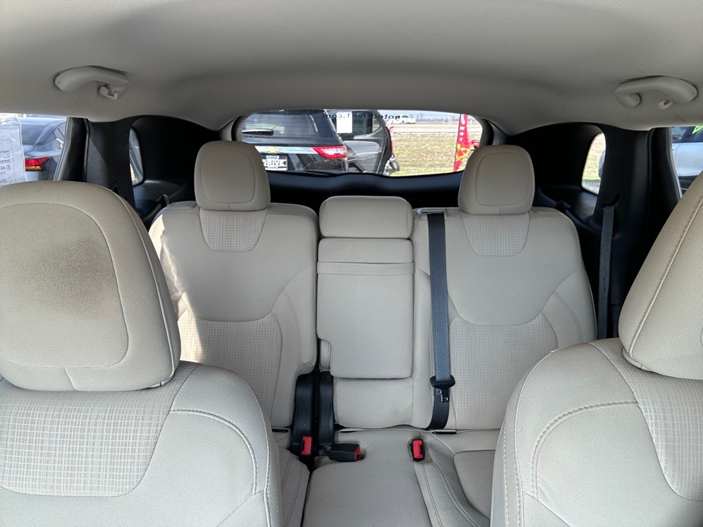 2016 Jeep Cherokee Image 14