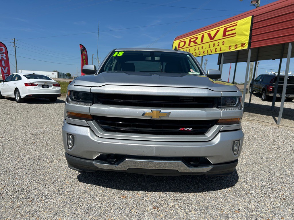 2018 Chevrolet Silverado 1500 Image 2