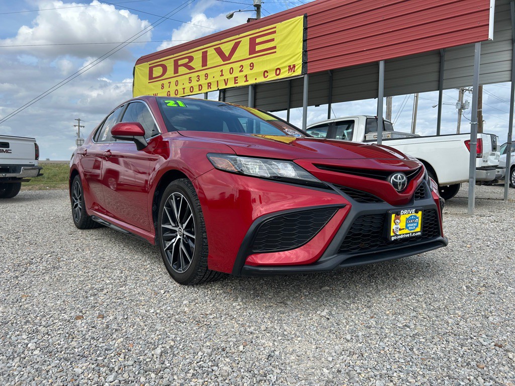 2021 Toyota Camry Image 1