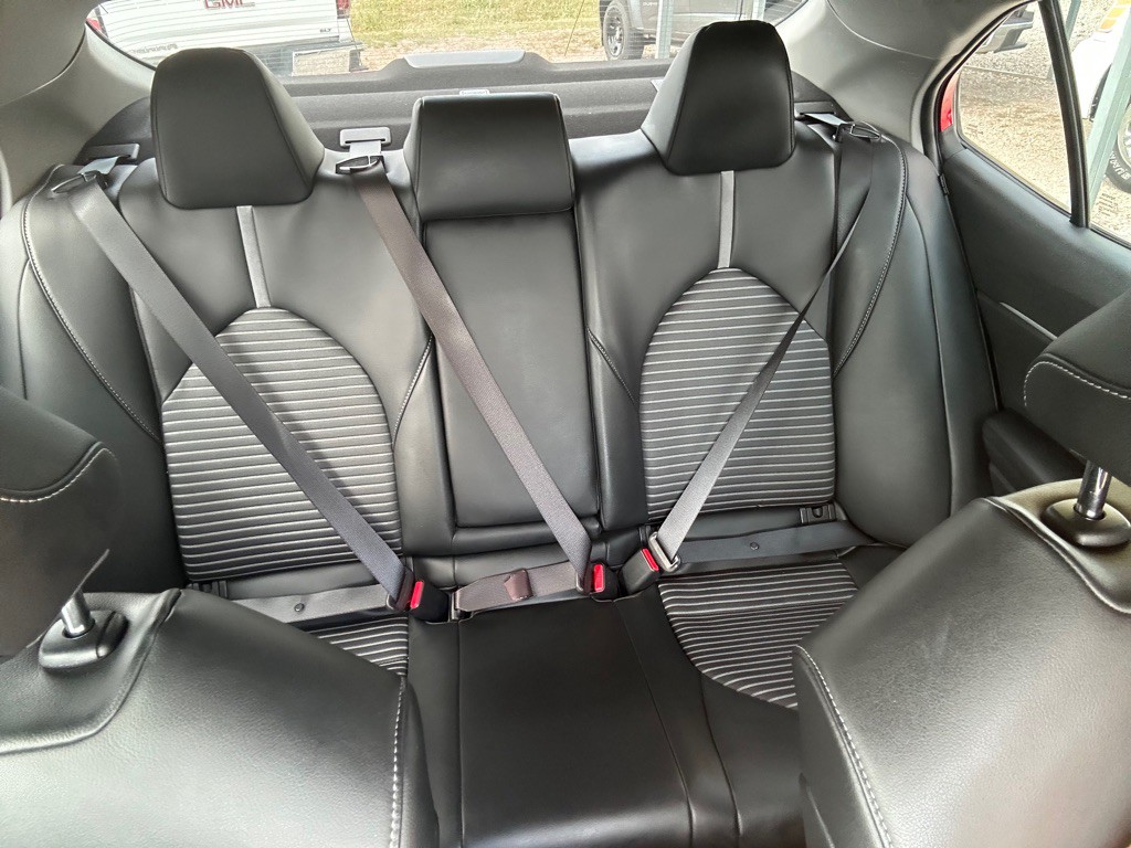 2021 Toyota Camry Image 16