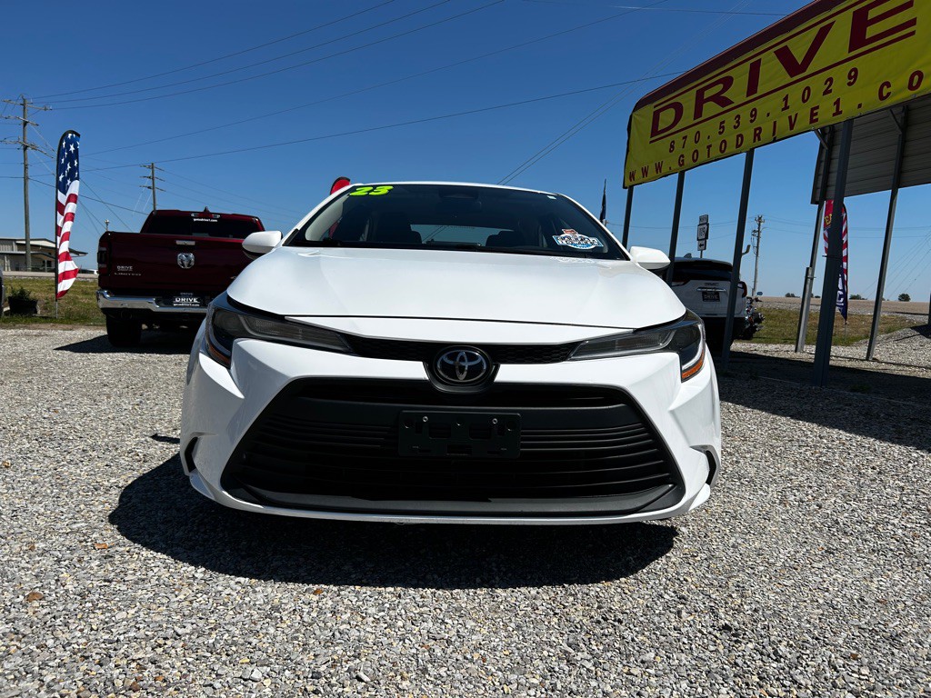 2023 Toyota Corolla Image 2