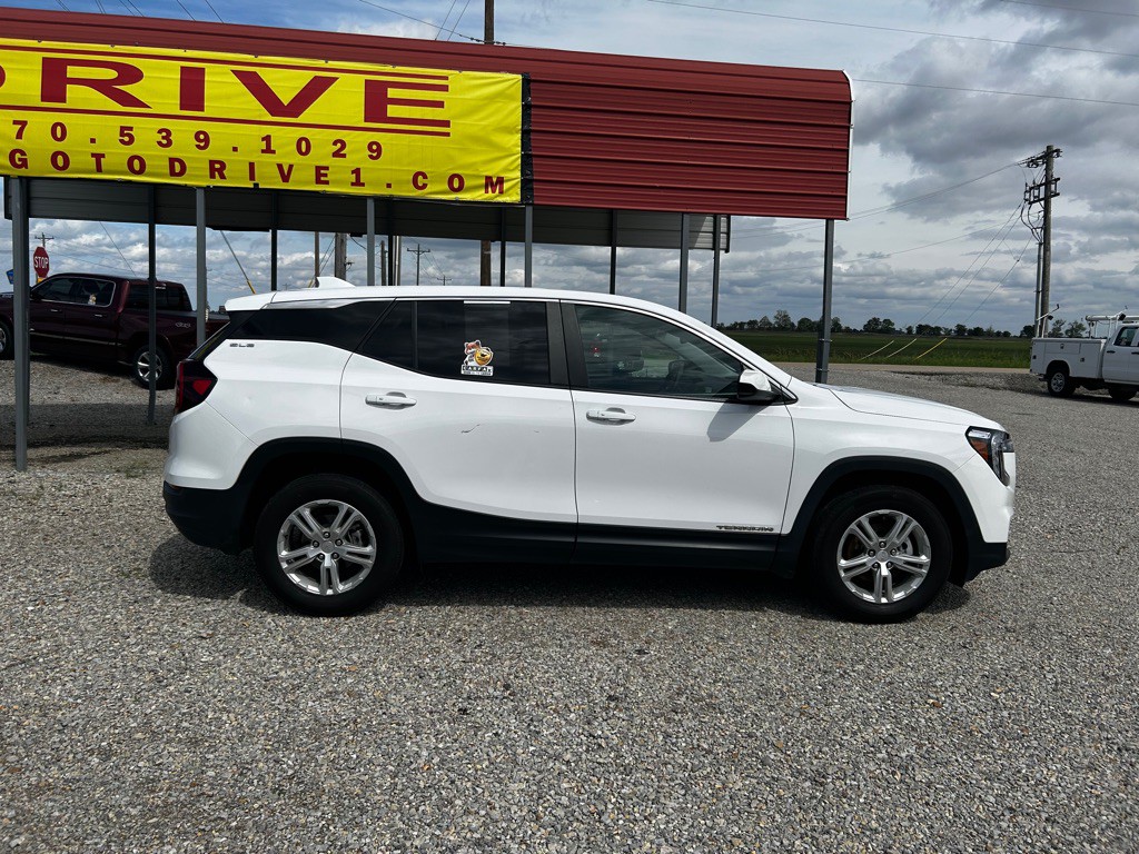 2023 GMC Terrain Image 5