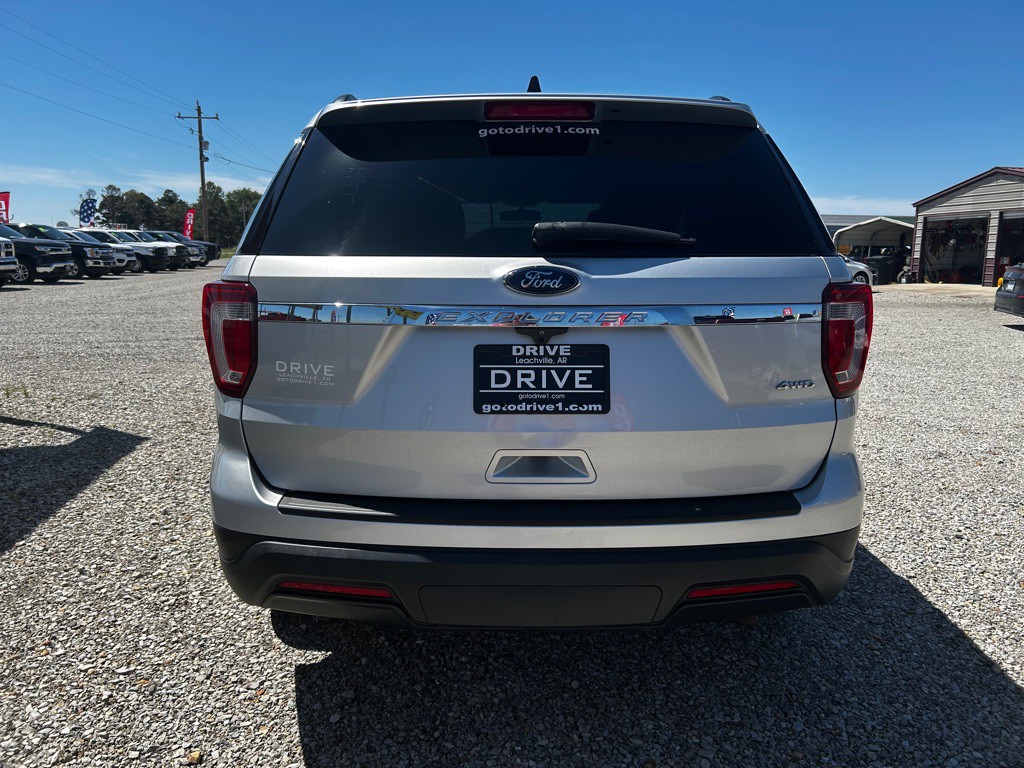 2019 Ford Explorer Image 6