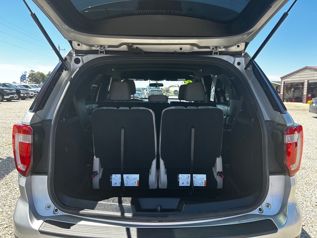 2019 Ford Explorer Image 9