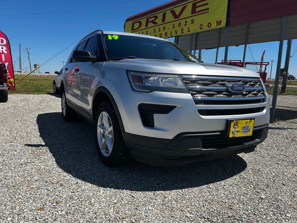 2019 Ford Explorer Image 1