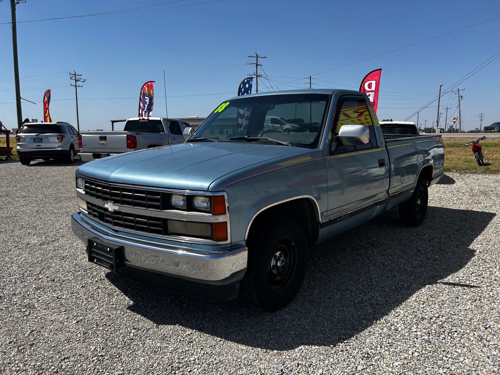 1988 Chevrolet C/K Image 3
