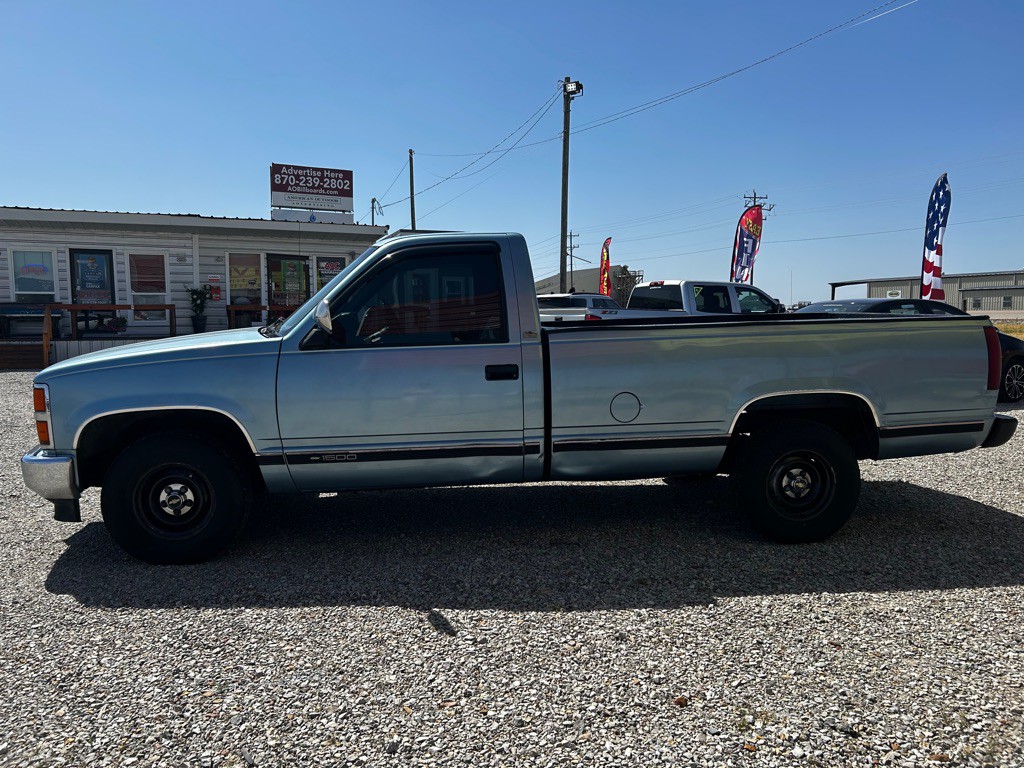 1988 Chevrolet C/K Image 4