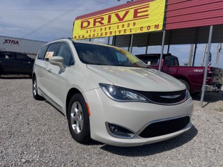 Image for 2017 Chrysler Pacifica Touring L Plus ID: 7418015