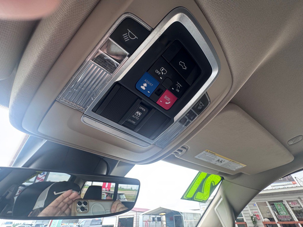 2021 RAM 1500 Image 24