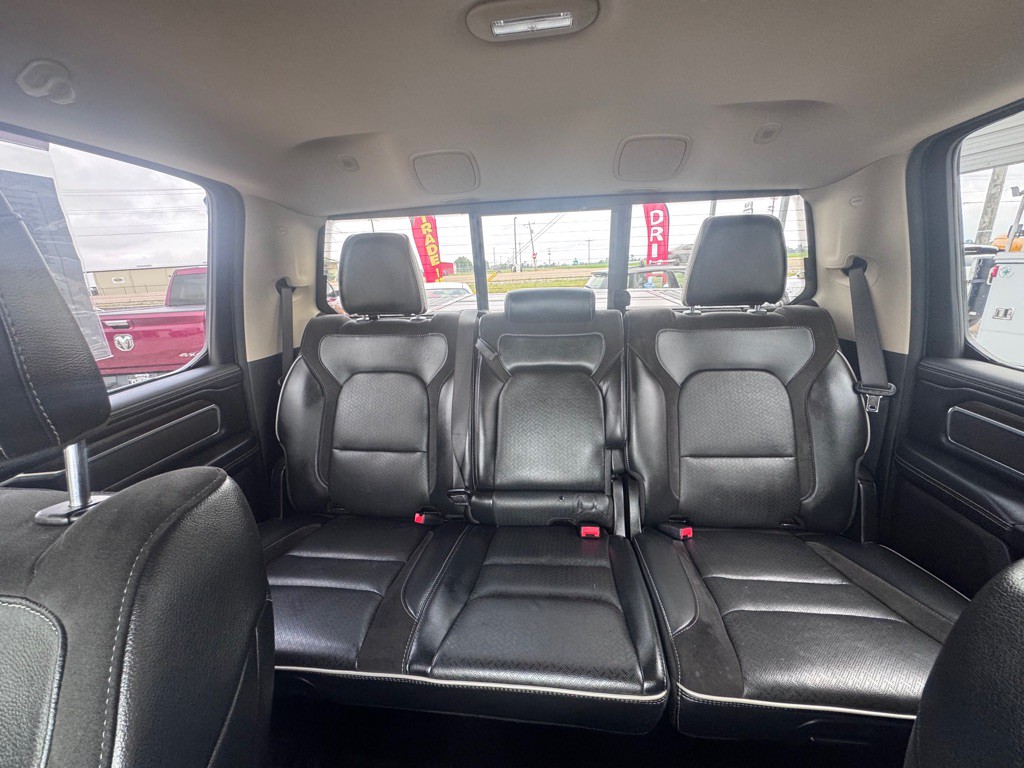 2021 RAM 1500 Image 25