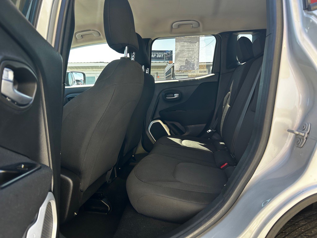 2018 Jeep Renegade Image 12