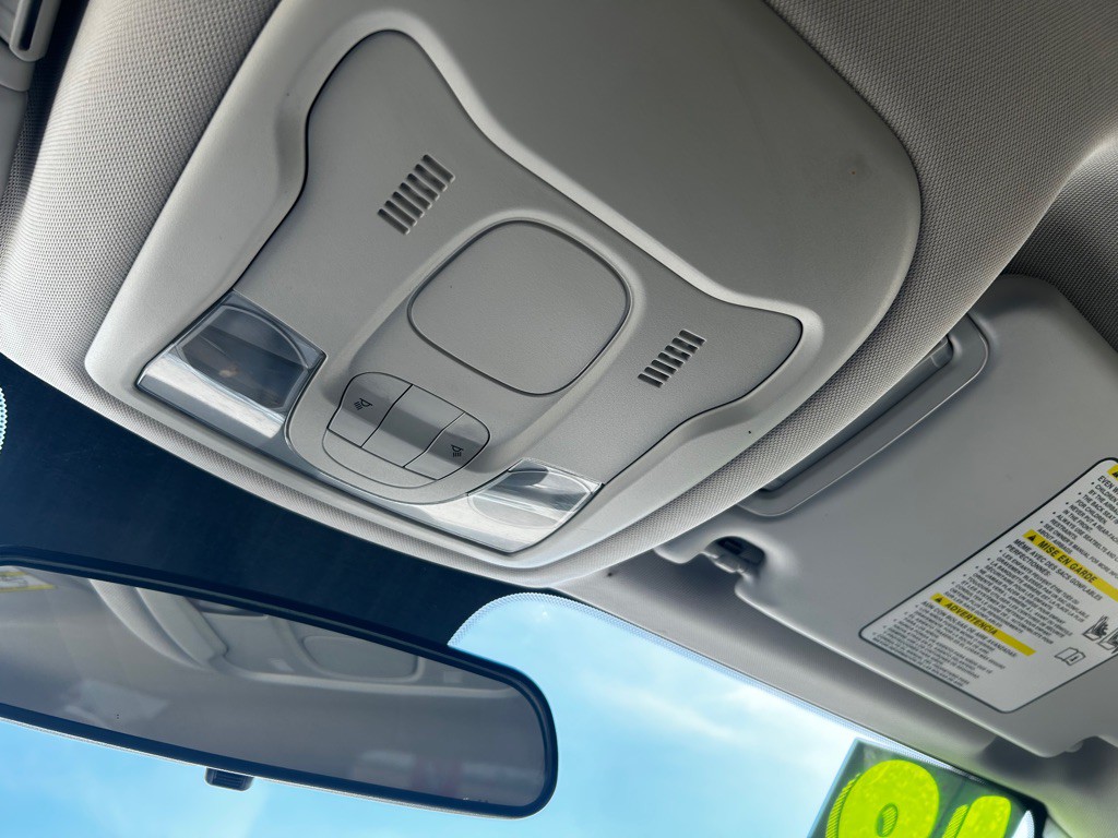 2018 Jeep Renegade Image 16