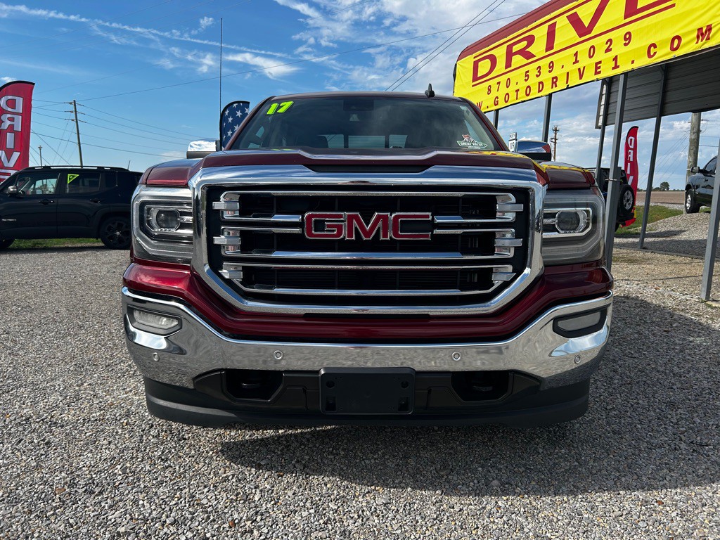 2017 GMC Sierra Image 2