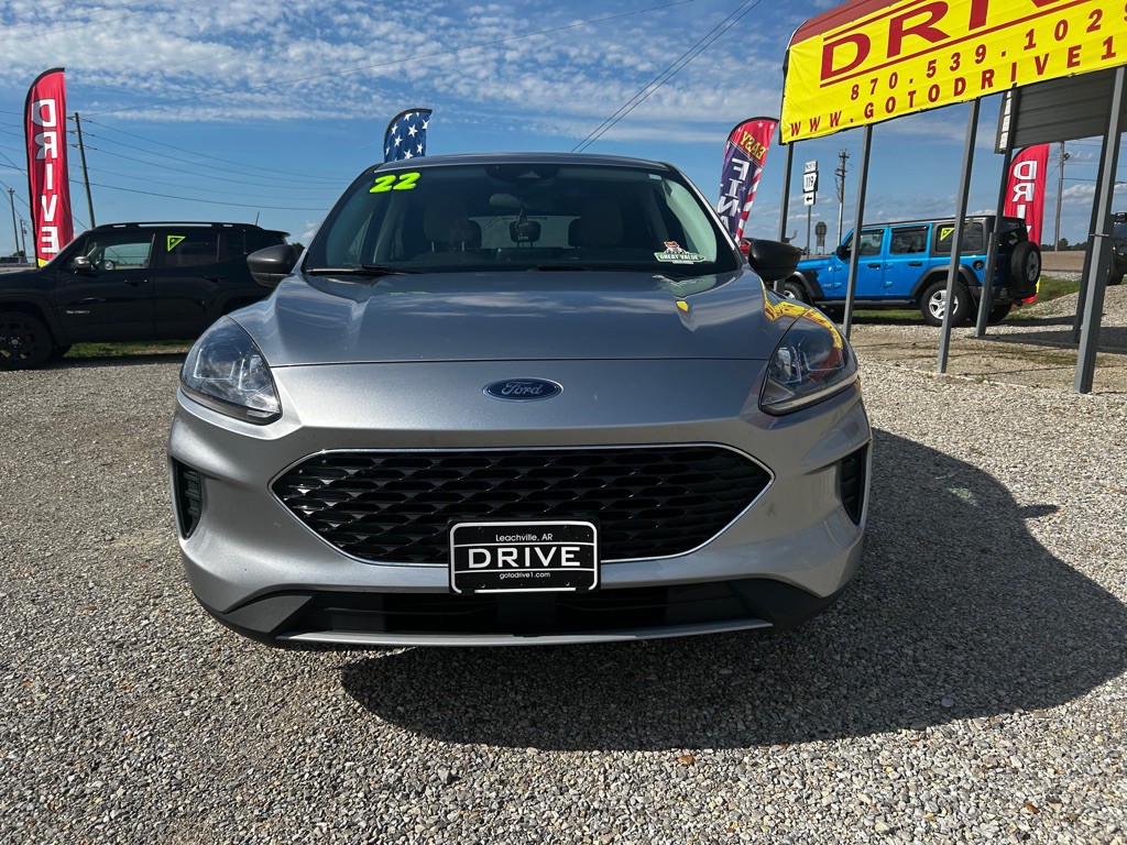 2022 Ford Escape Image 2