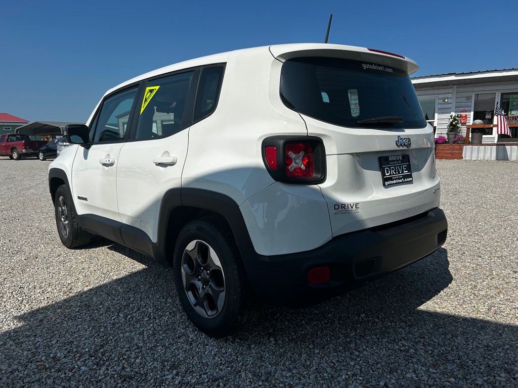 2016 Jeep Renegade Image 5