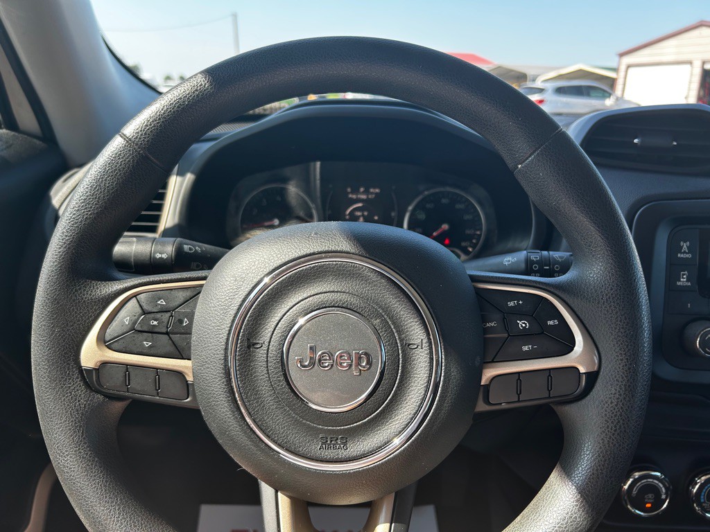 2016 Jeep Renegade Image 14